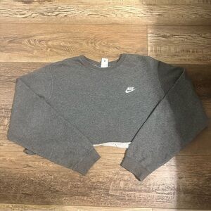 Nike Women's Gray Cropped Sweatshirt